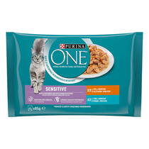 PURINA ONE® SENSITIVE Multipakiranje s Piletinom i Mrkvom, s Tunom i Mrkvom